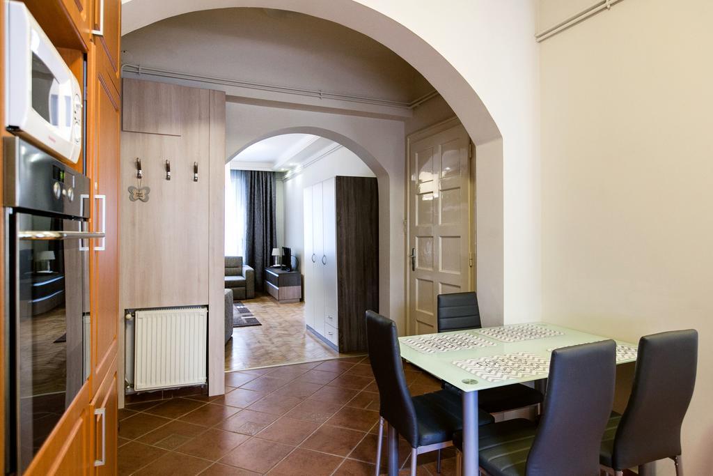Apartment At Nagymezo Boedapest Buitenkant foto