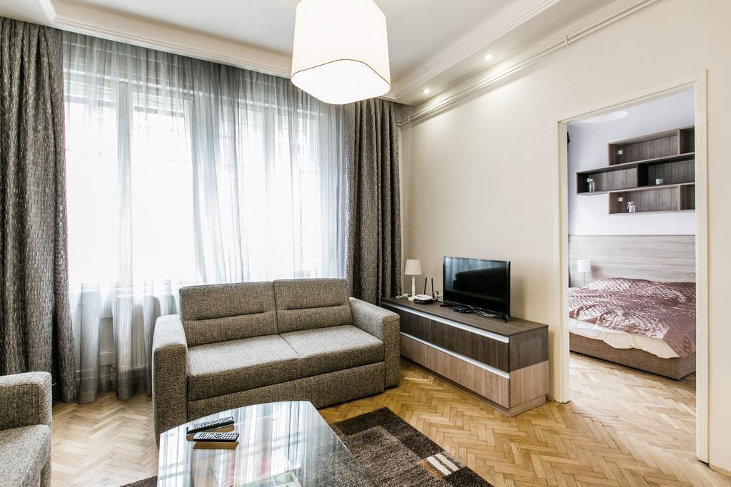 Apartment At Nagymezo Boedapest Buitenkant foto