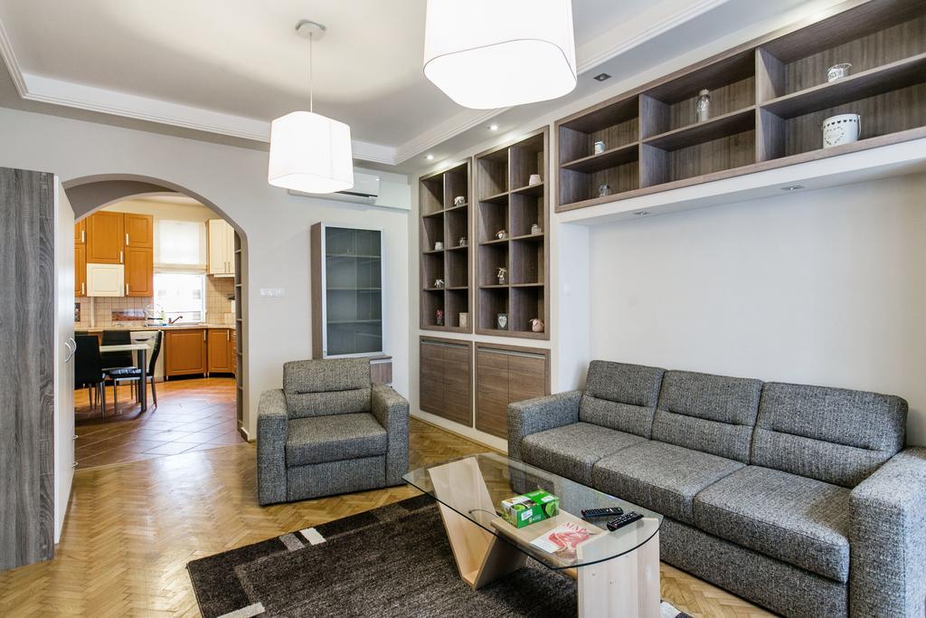Apartment At Nagymezo Boedapest Buitenkant foto